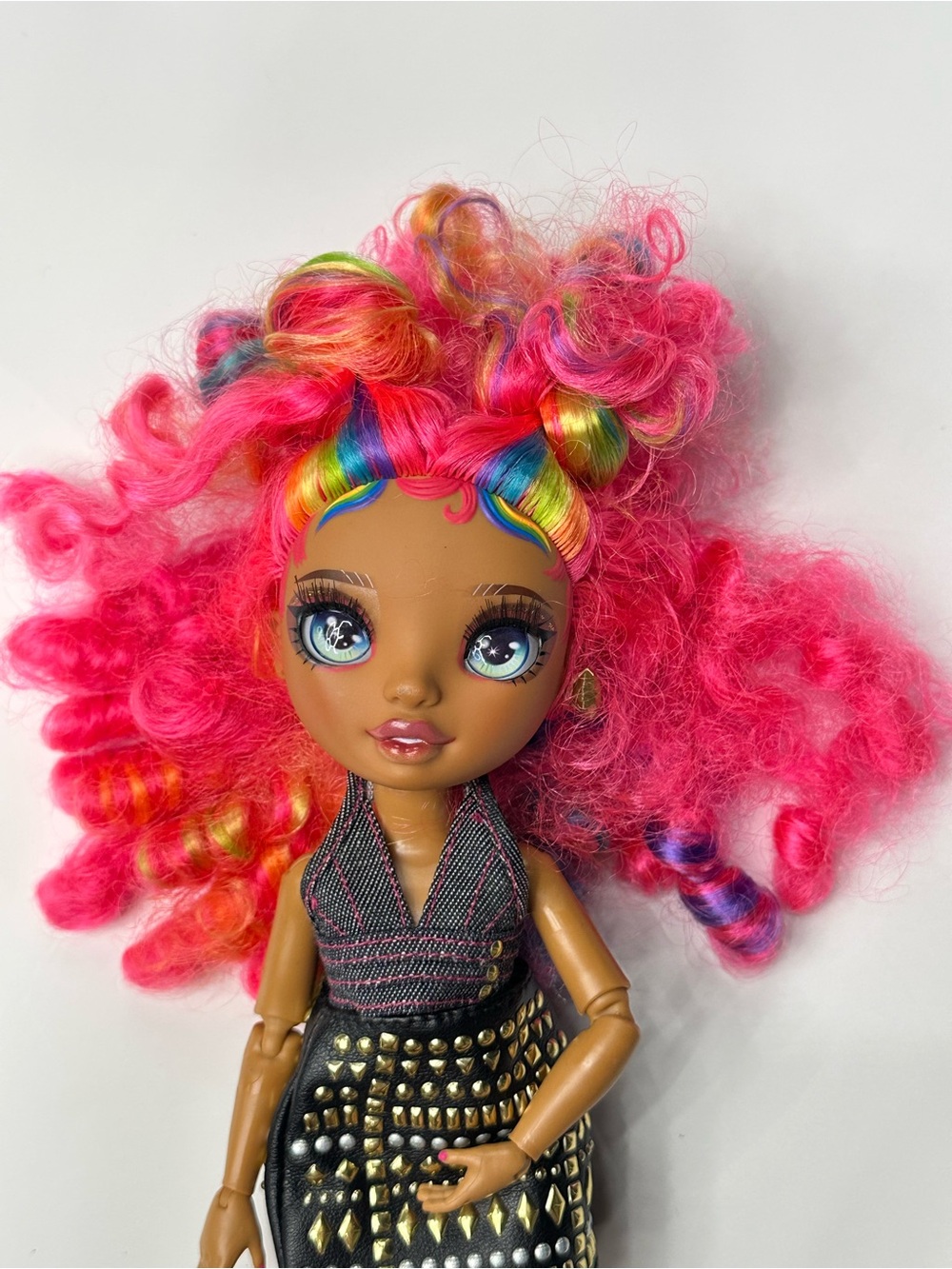 Rainbow High Rockstars Carmen Major - Picture 2 of 3